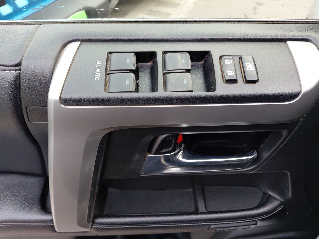 Toyota 4Runner — foto 22 de 36