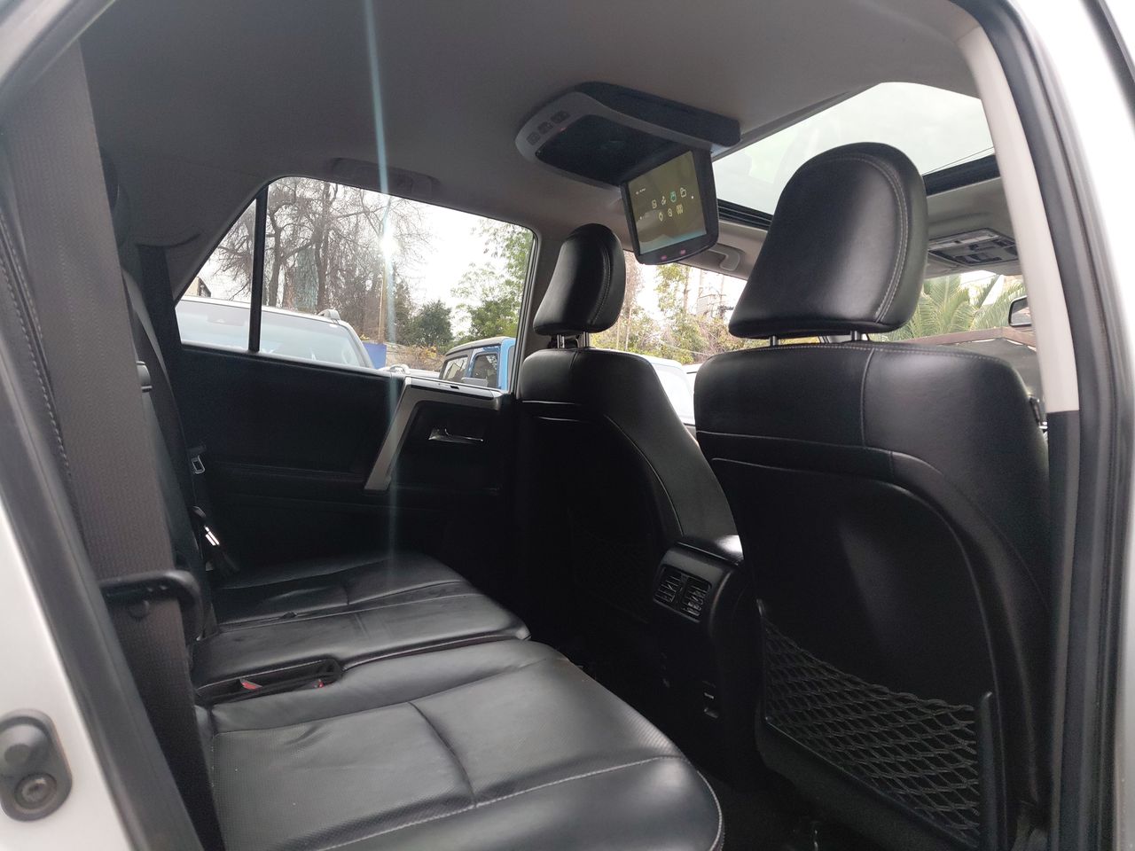 Toyota 4Runner — foto 12 de 36