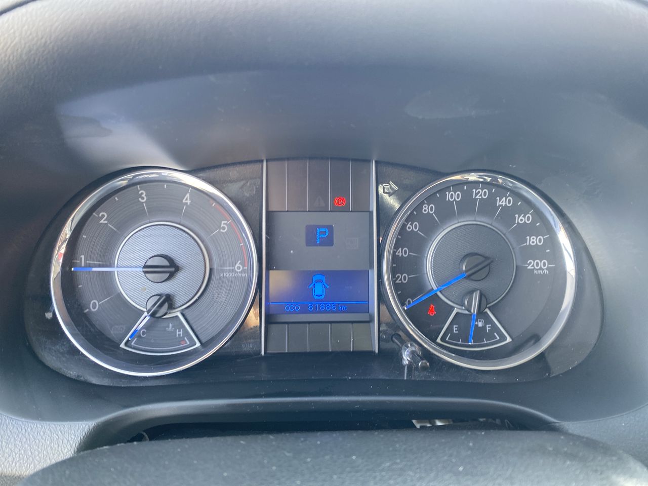 Toyota Fortunner — foto 28 de 36