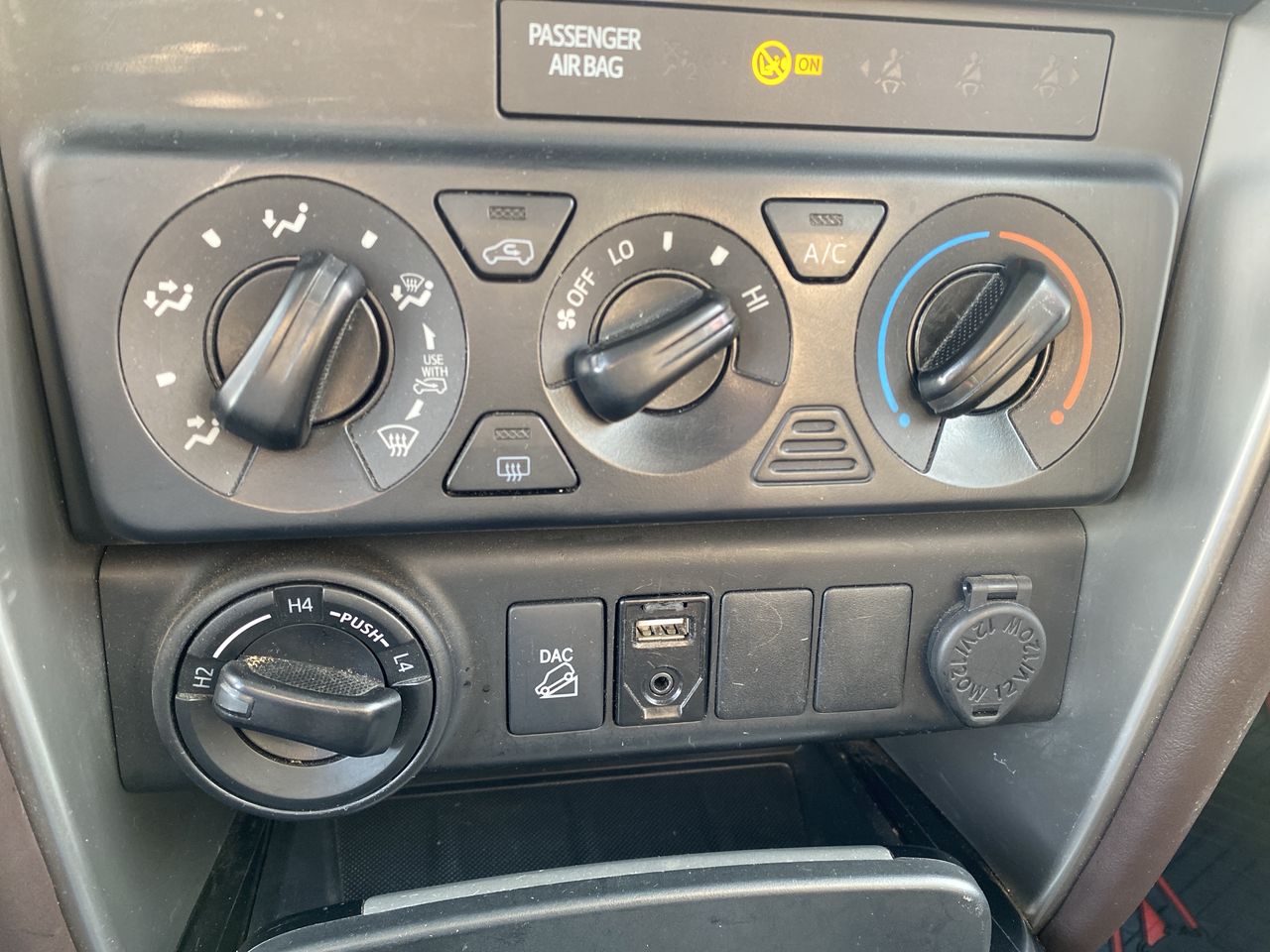 Toyota Fortunner — foto 31 de 36