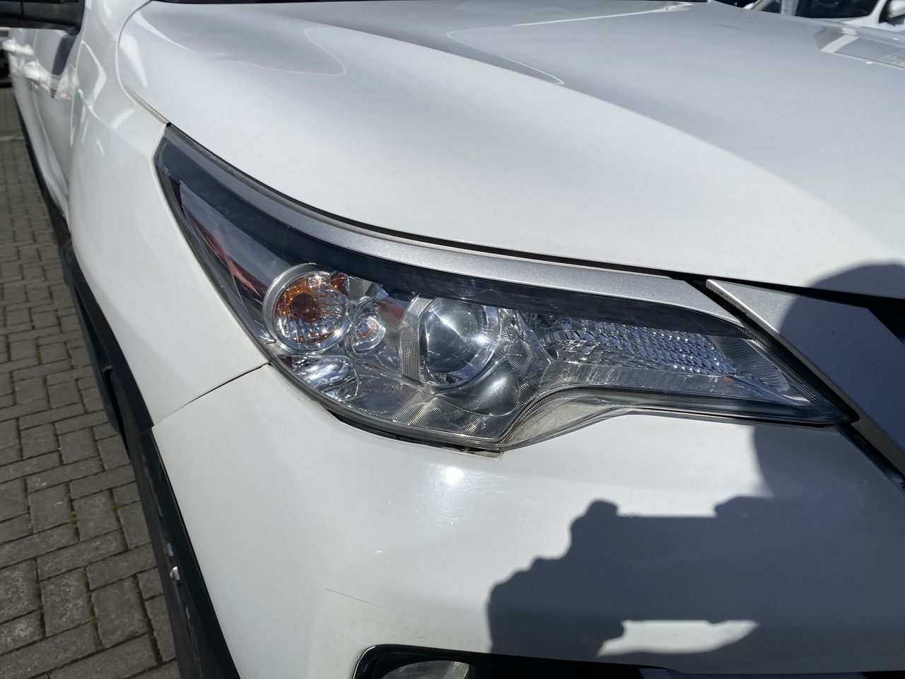 Toyota Fortunner — foto 19 de 36