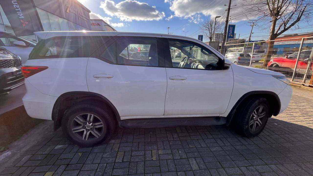 TOYOTA - 3