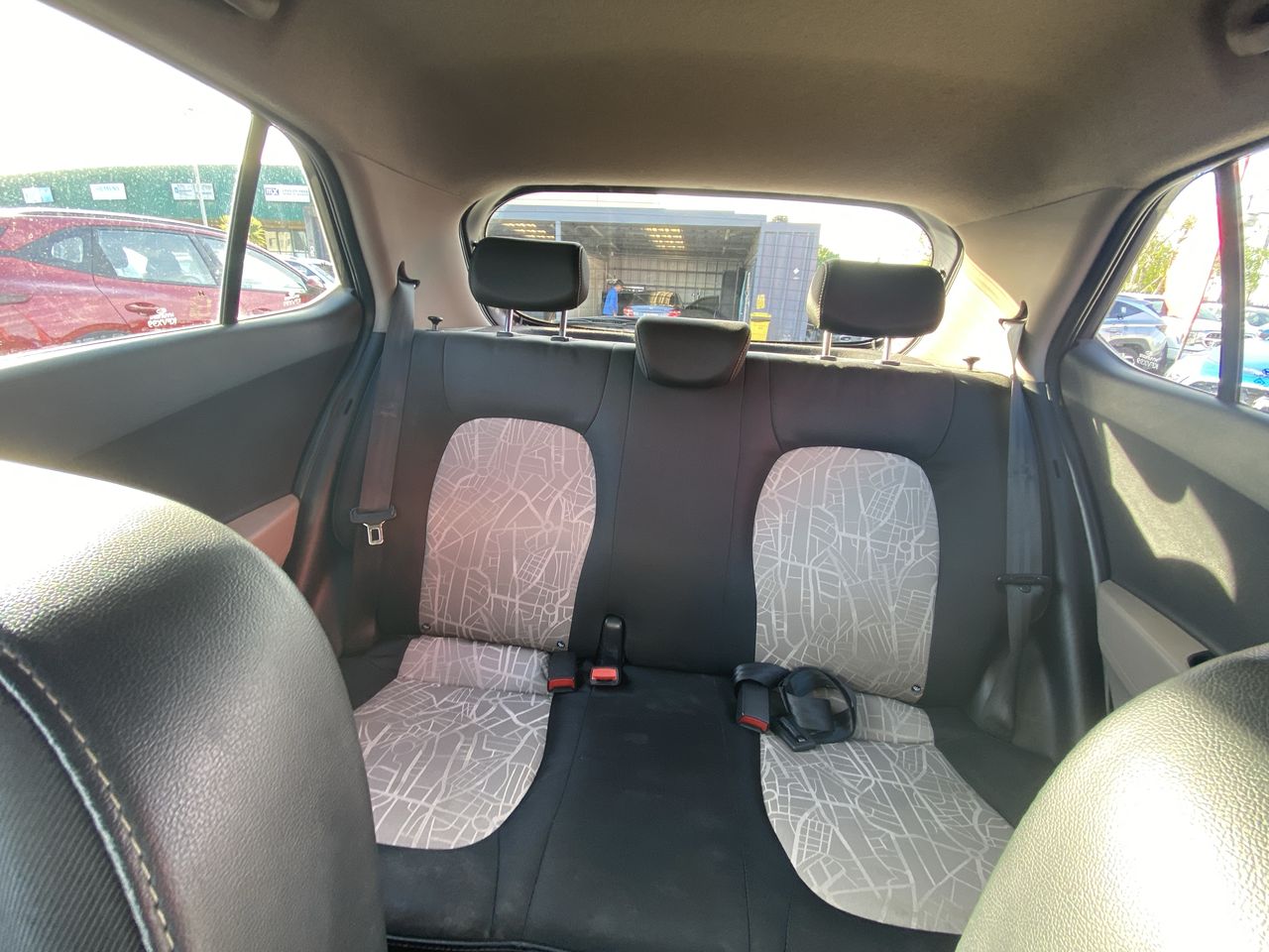 HYUNDAI - 13