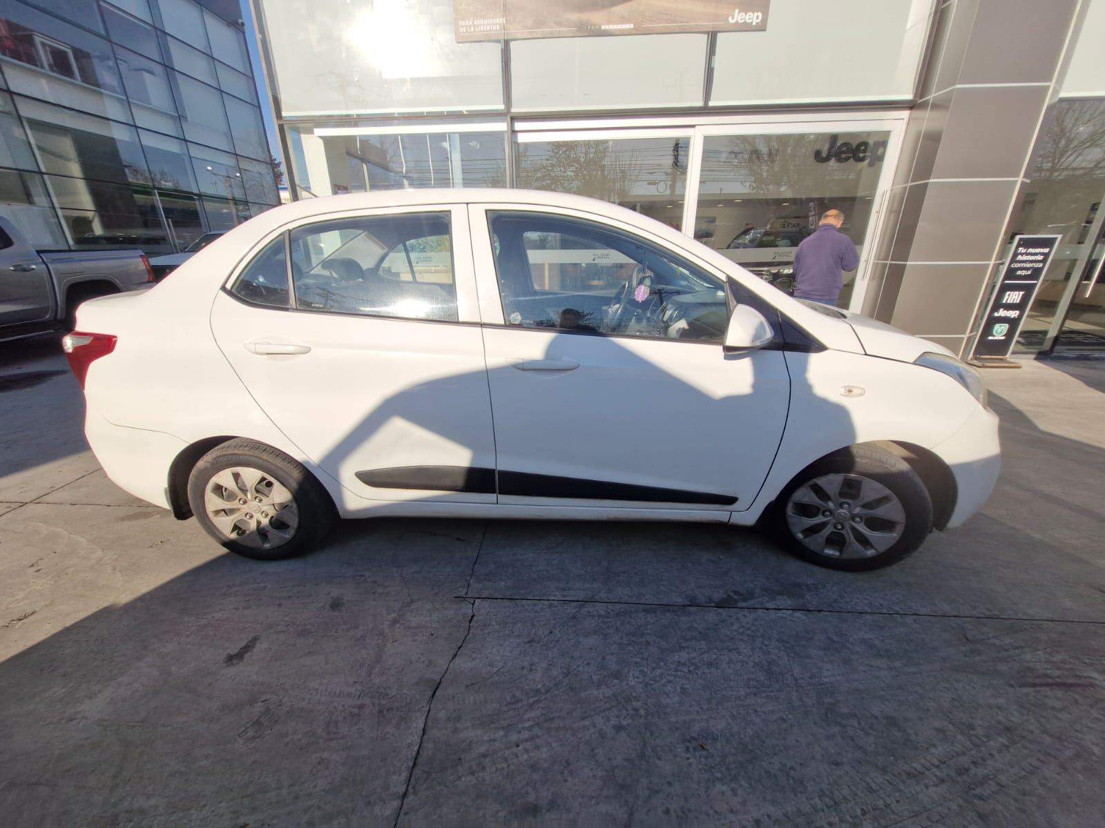 HYUNDAI - 2
