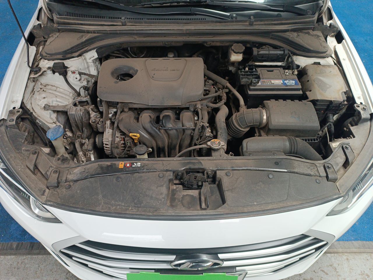 HYUNDAI - 18