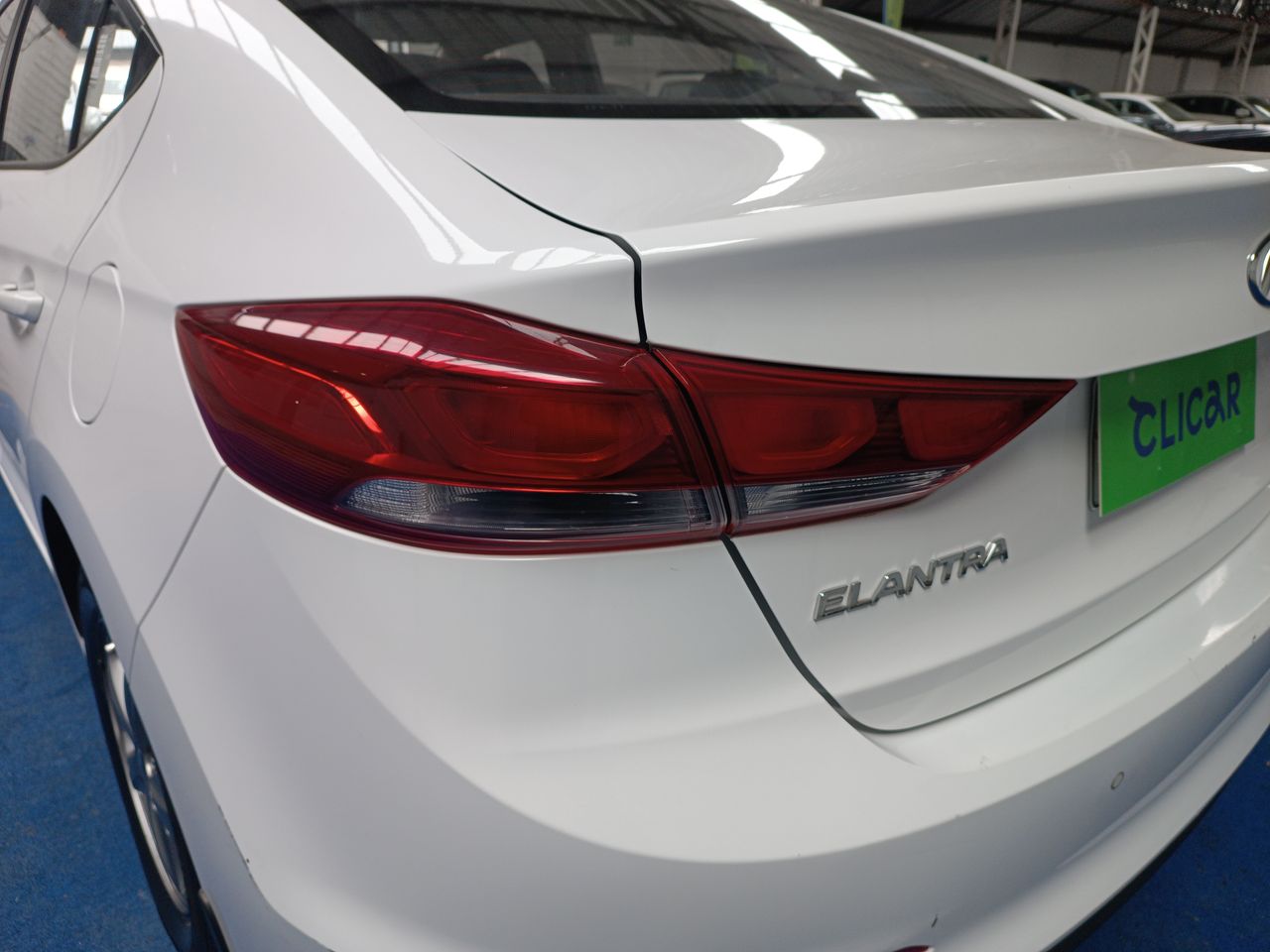 HYUNDAI - 21