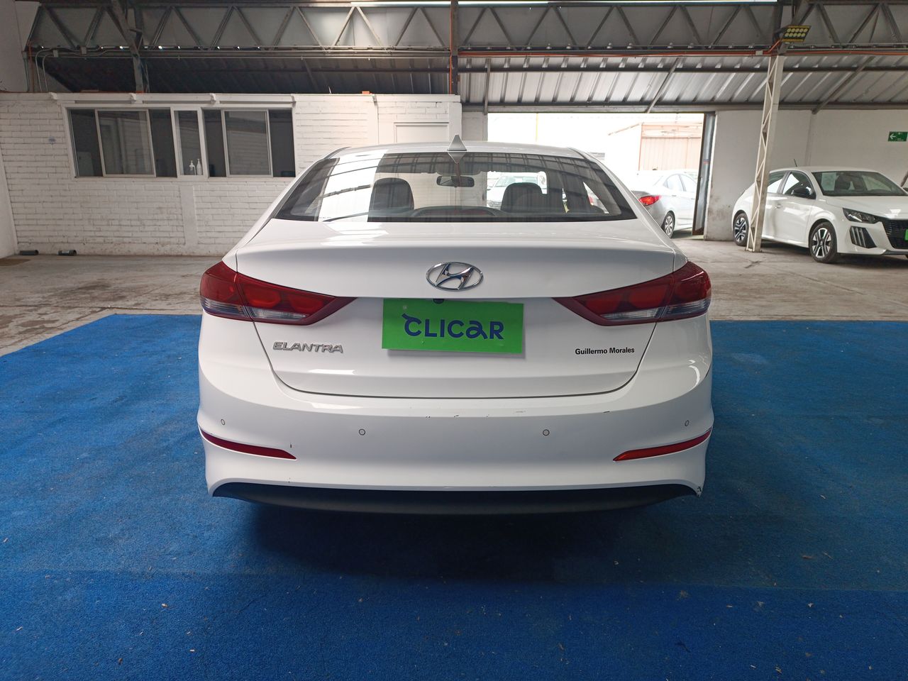 HYUNDAI - 6