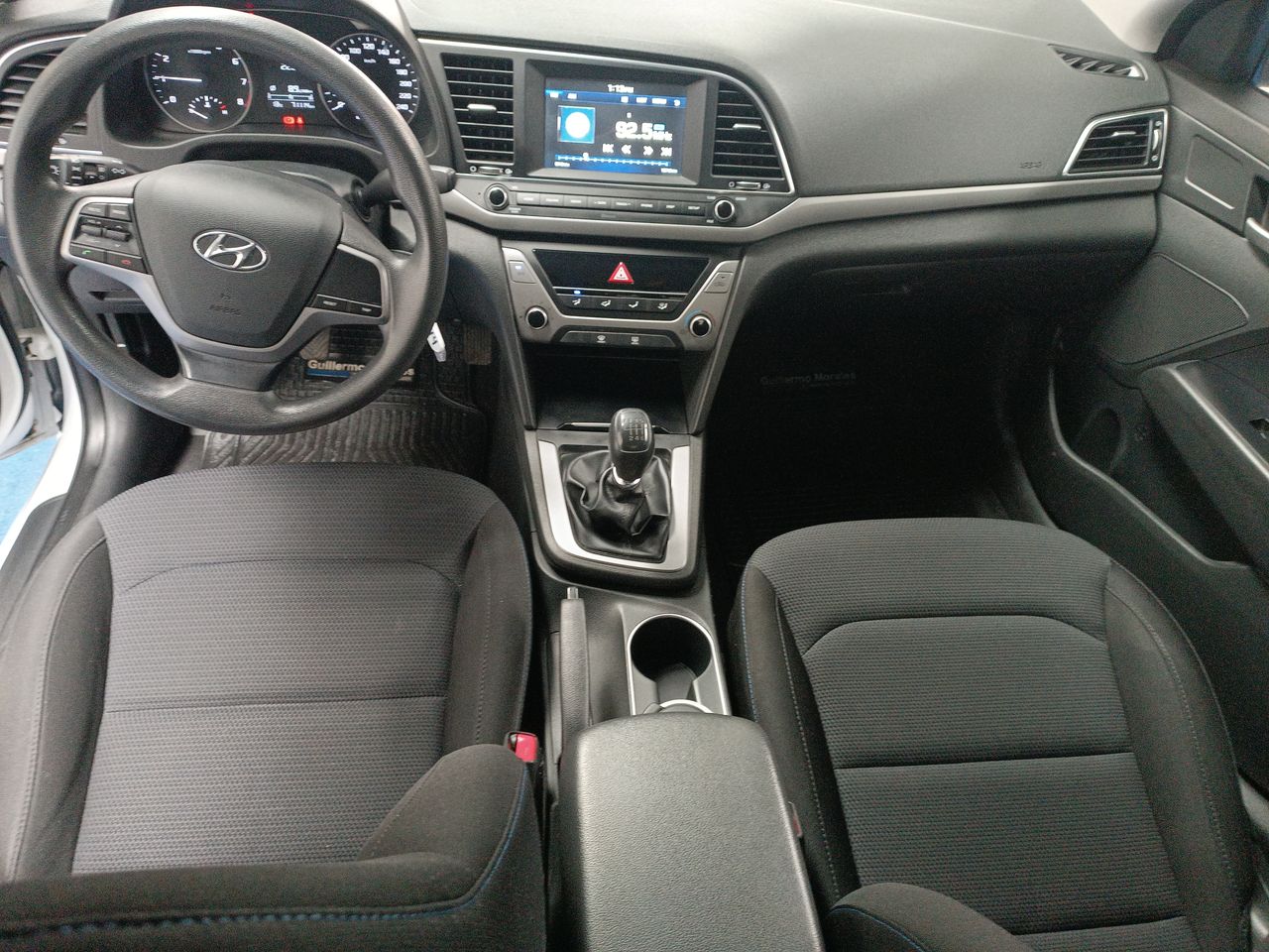 HYUNDAI - 9