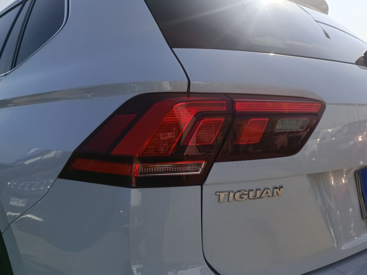 VOLKSWAGEN - 21
