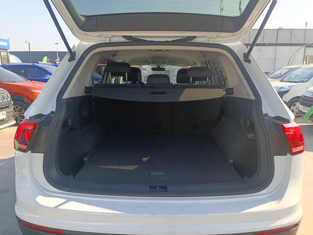 VOLKSWAGEN - 22