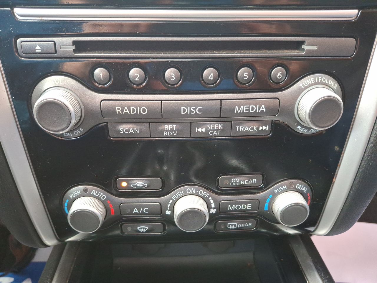 NISSAN - 29