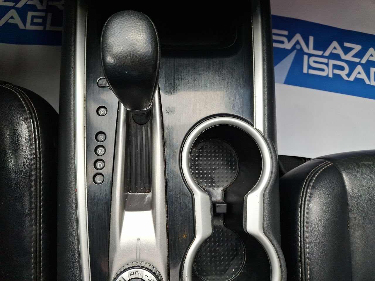 NISSAN - 30