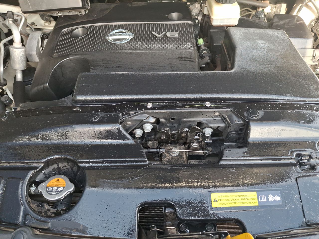 NISSAN - 16