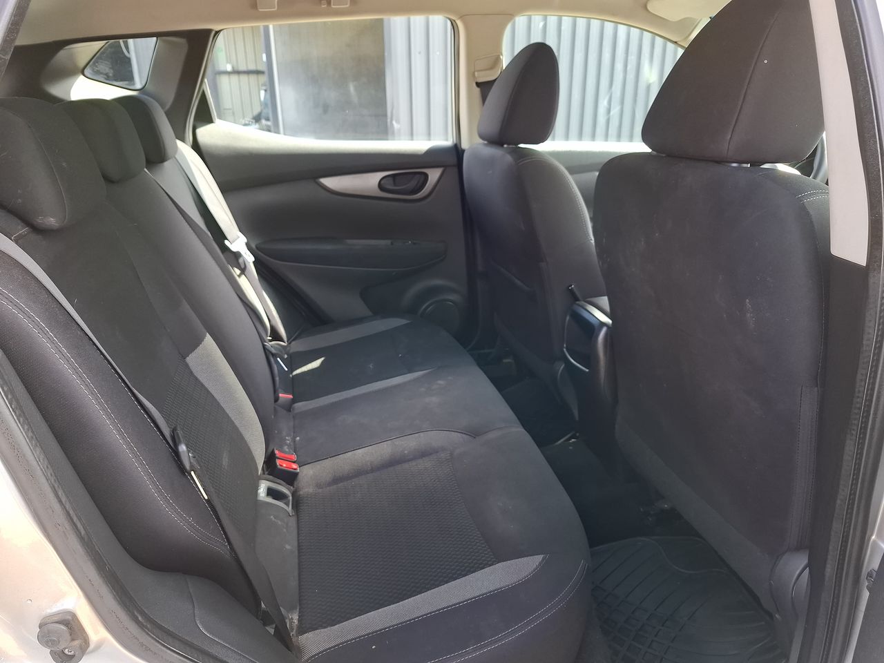 Nissan Qashqai — foto 13 de 33
