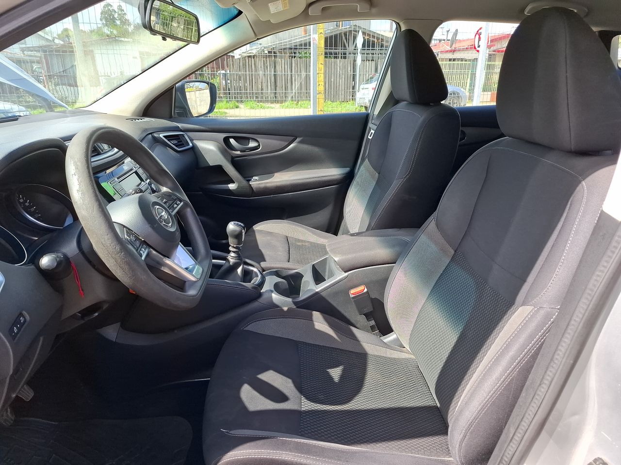 Nissan Qashqai — foto 16 de 33