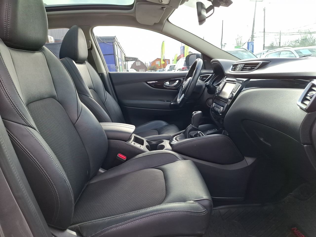NISSAN - 3