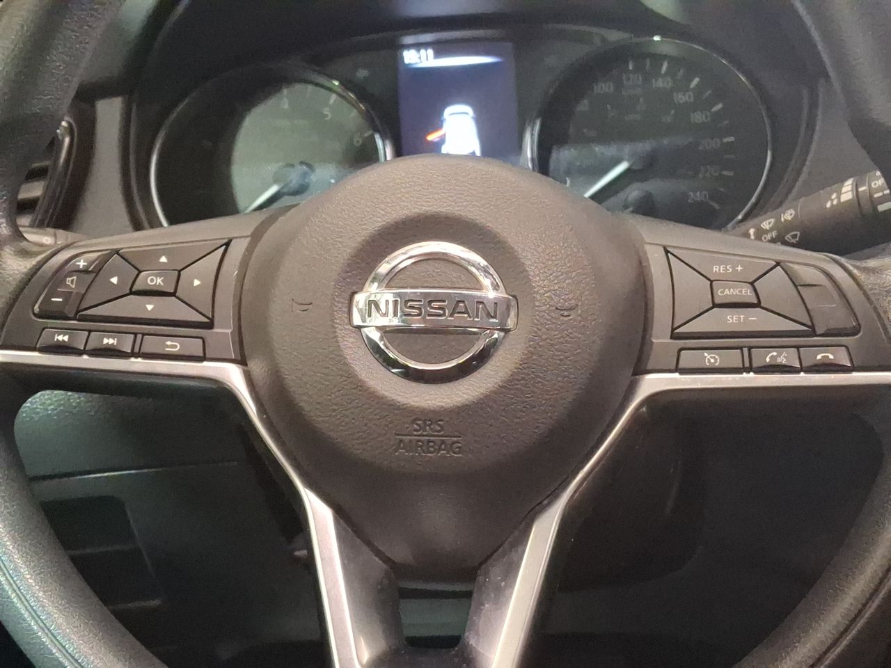 NISSAN - 16