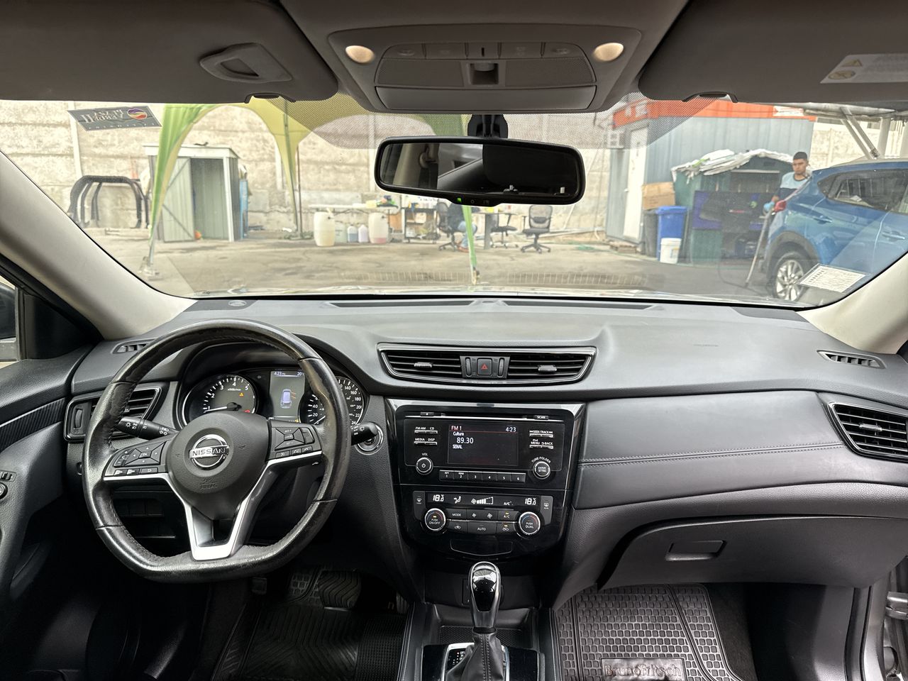 NISSAN - 1