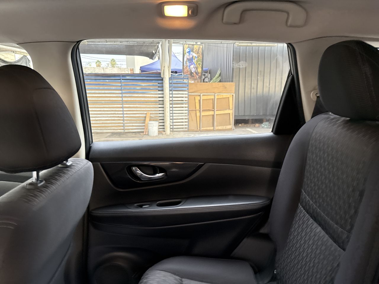 NISSAN - 4