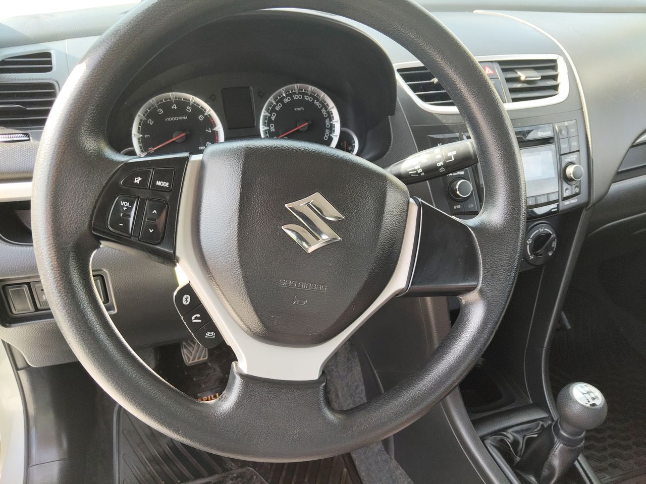 SUZUKI - 10