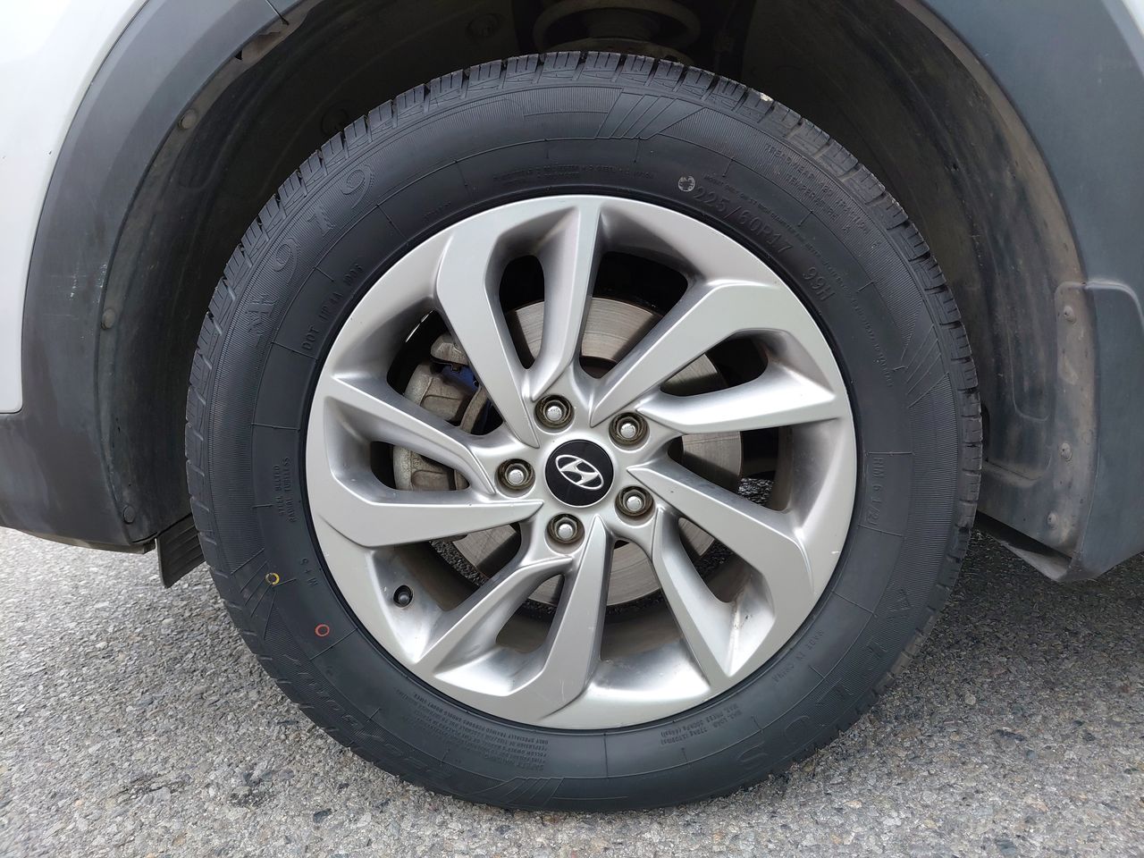 HYUNDAI - 15