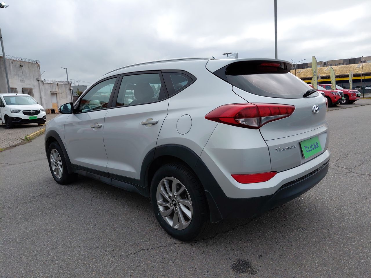 HYUNDAI - 5