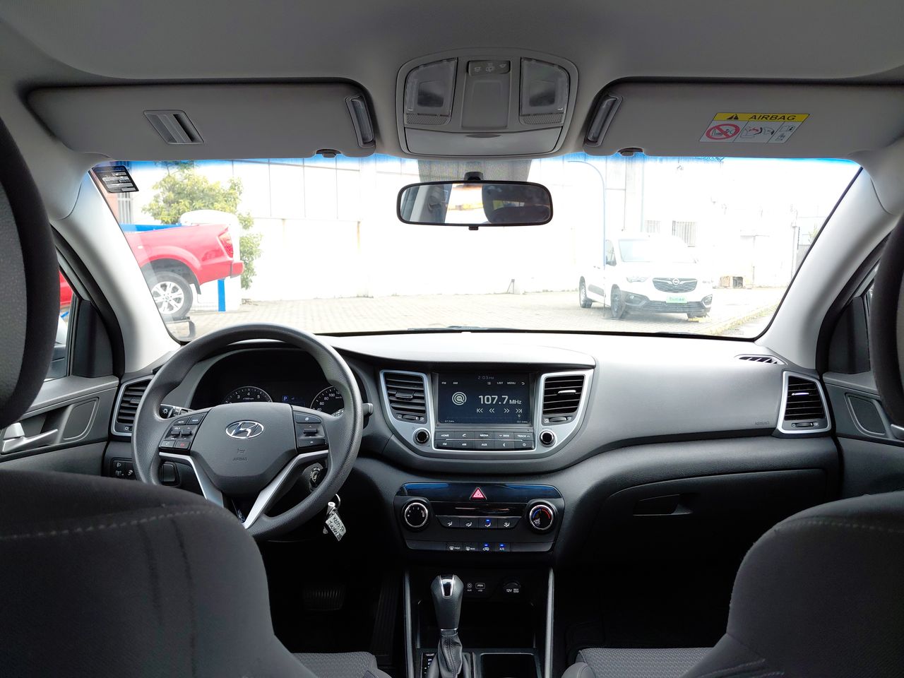 HYUNDAI - 9