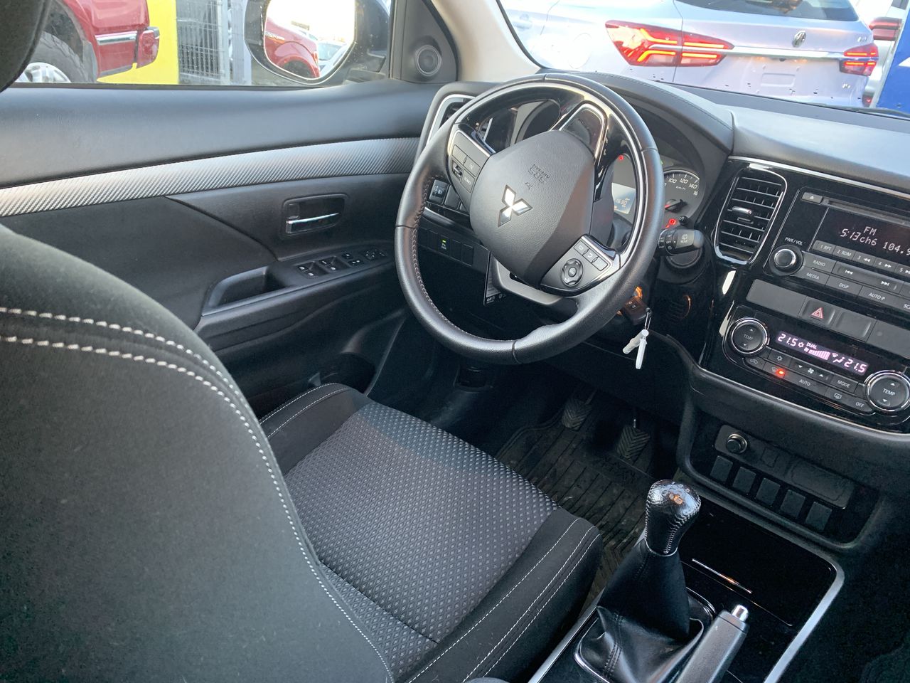 MITSUBISHI - 19