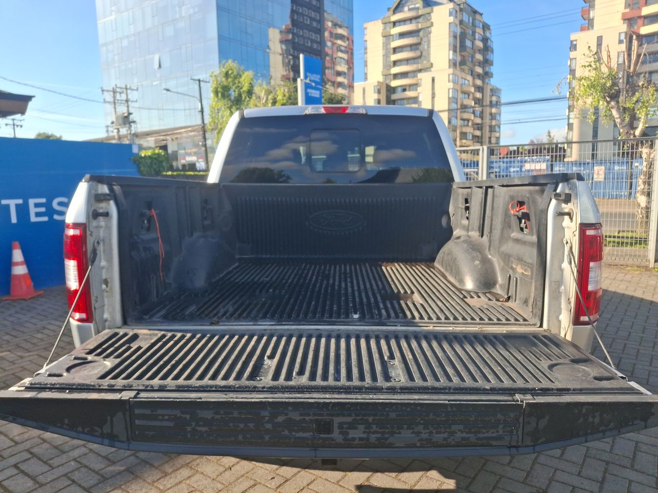FORD - 21