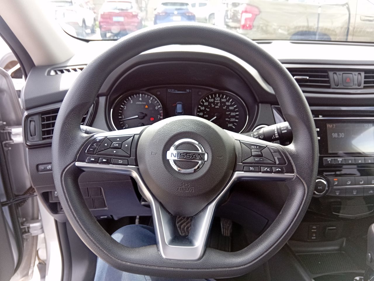 NISSAN - 22