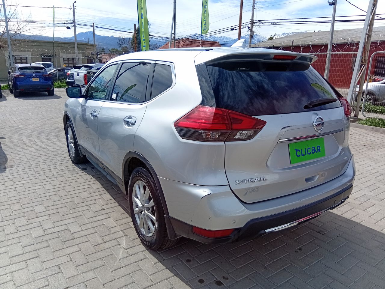 NISSAN - 5