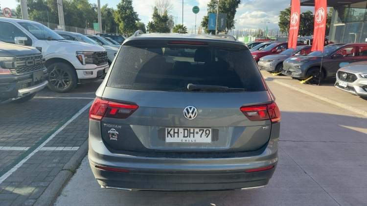 VOLKSWAGEN - 5