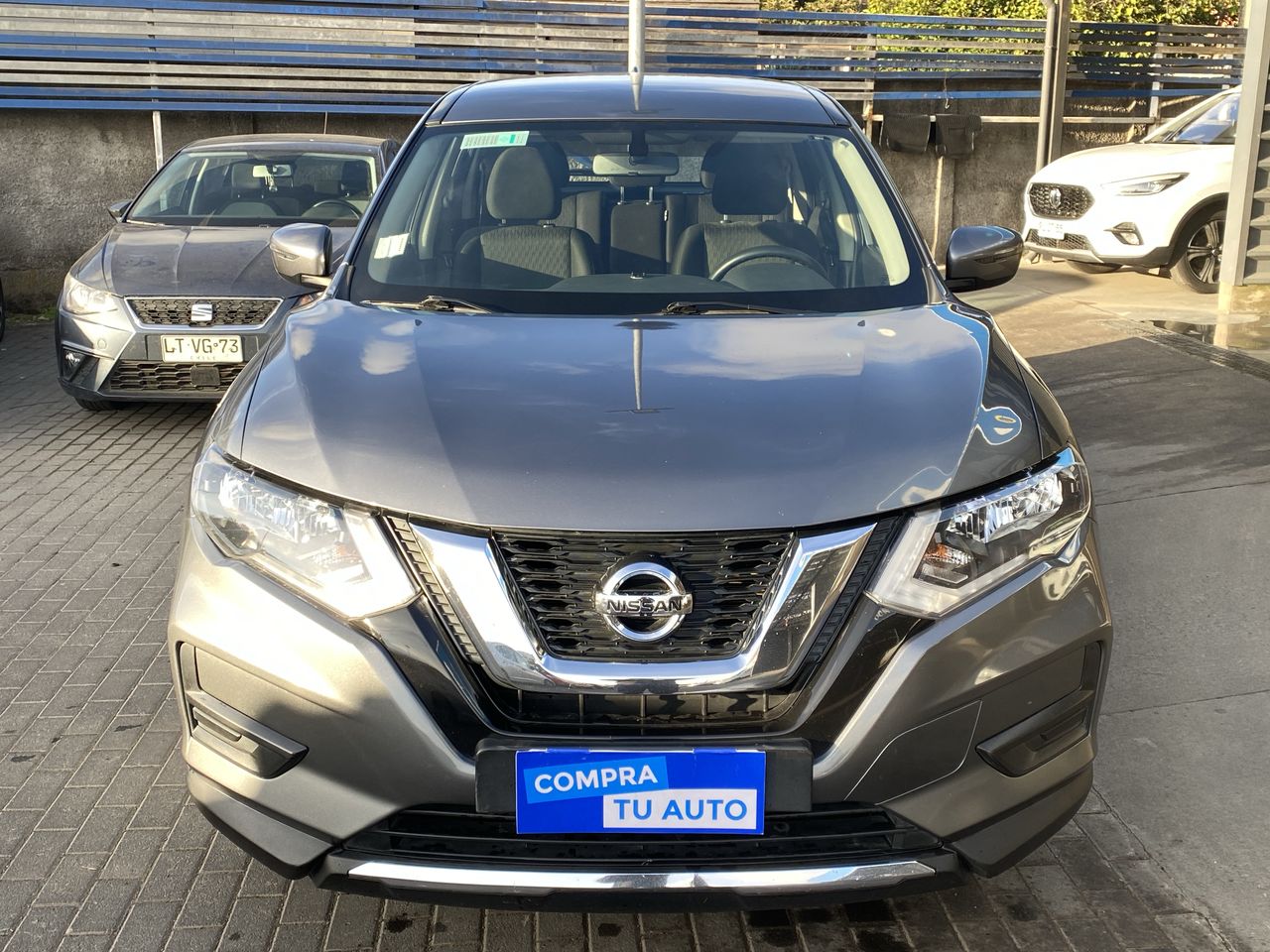 NISSAN - 2