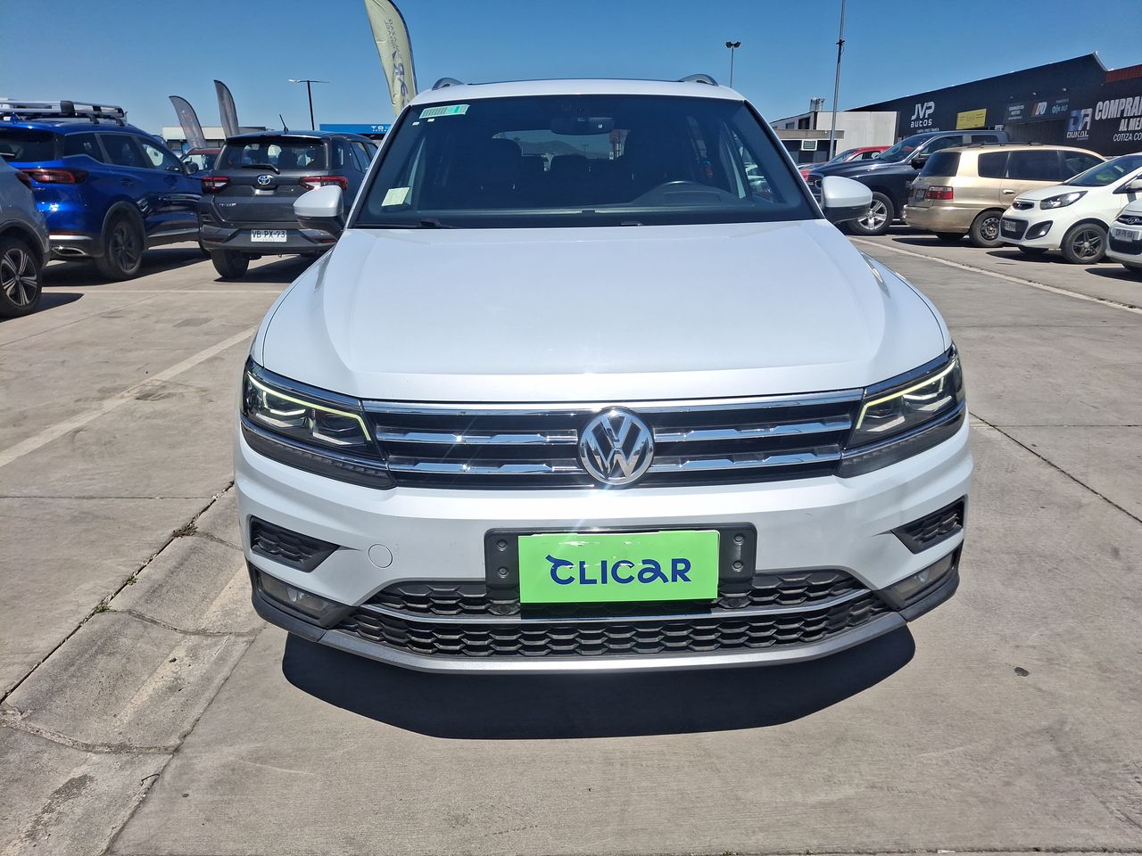 VOLKSWAGEN - 2