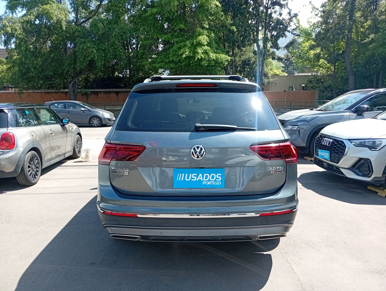VOLKSWAGEN - 6