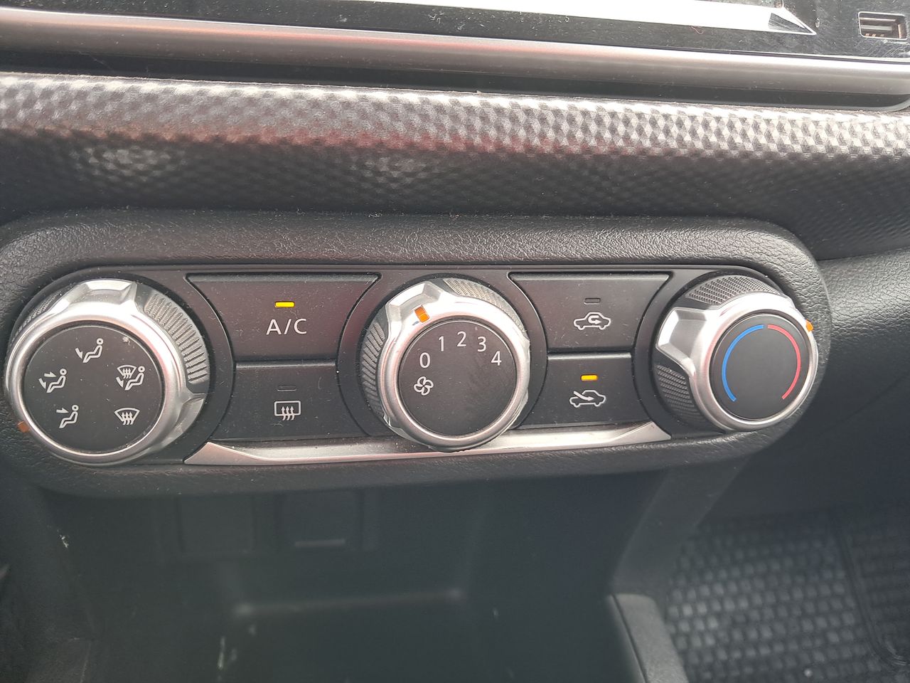 NISSAN - 29