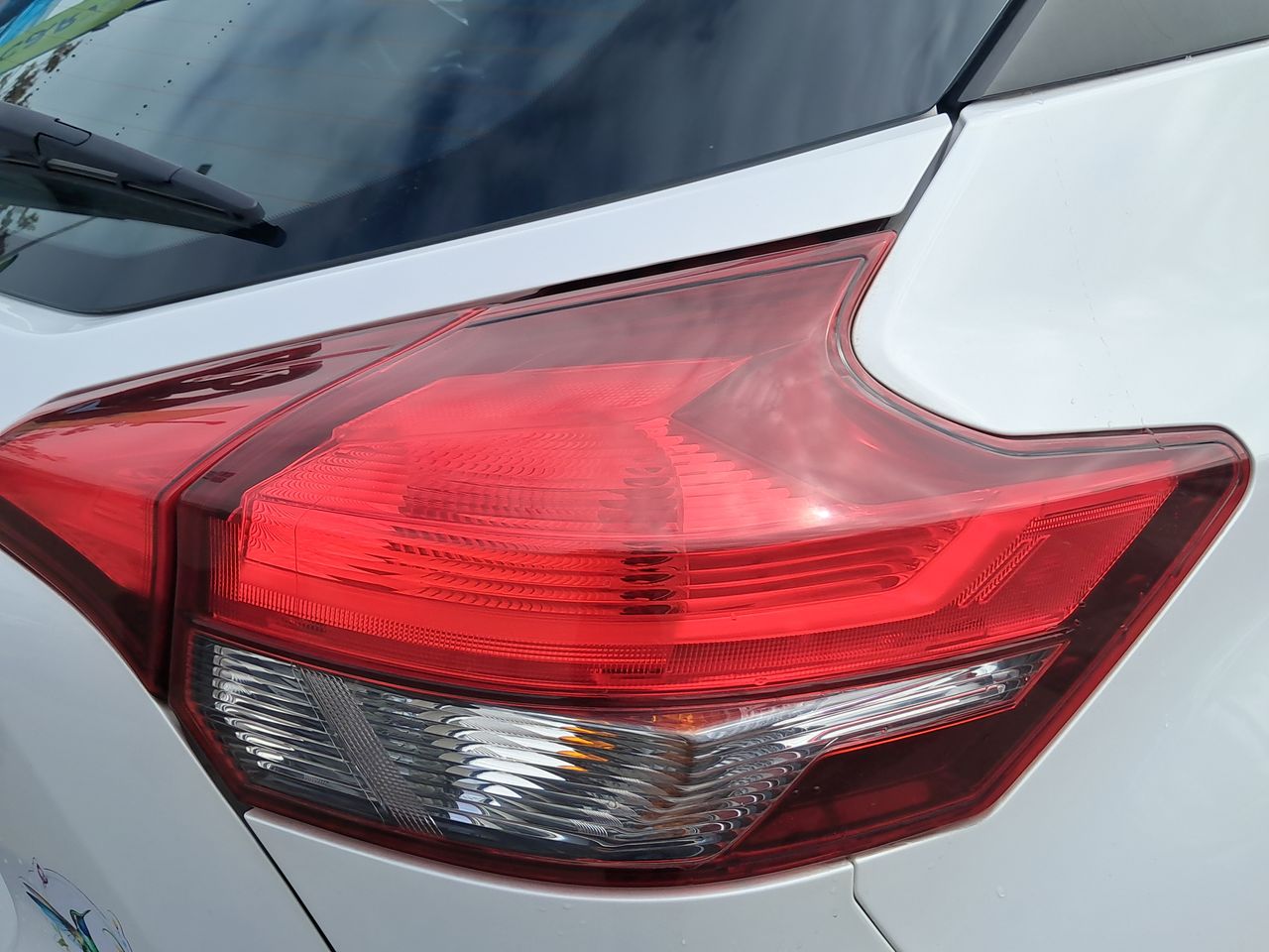 NISSAN - 20