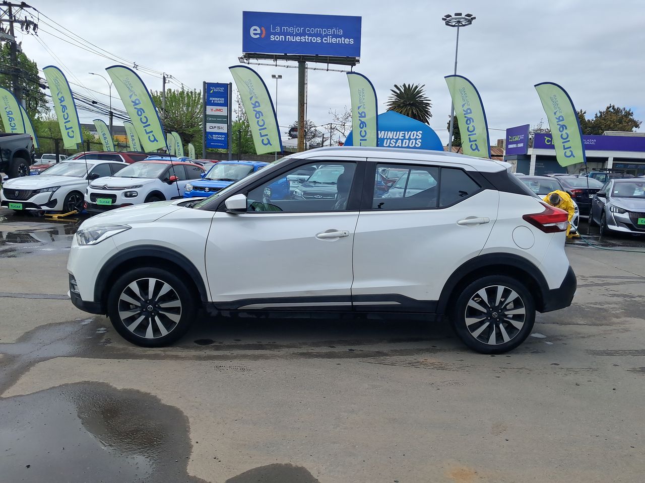 NISSAN - 4