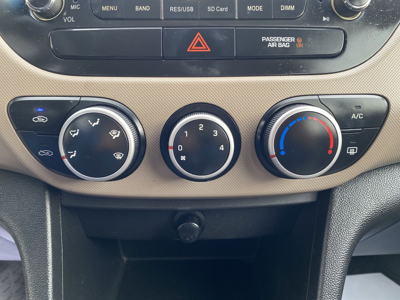 HYUNDAI - 22