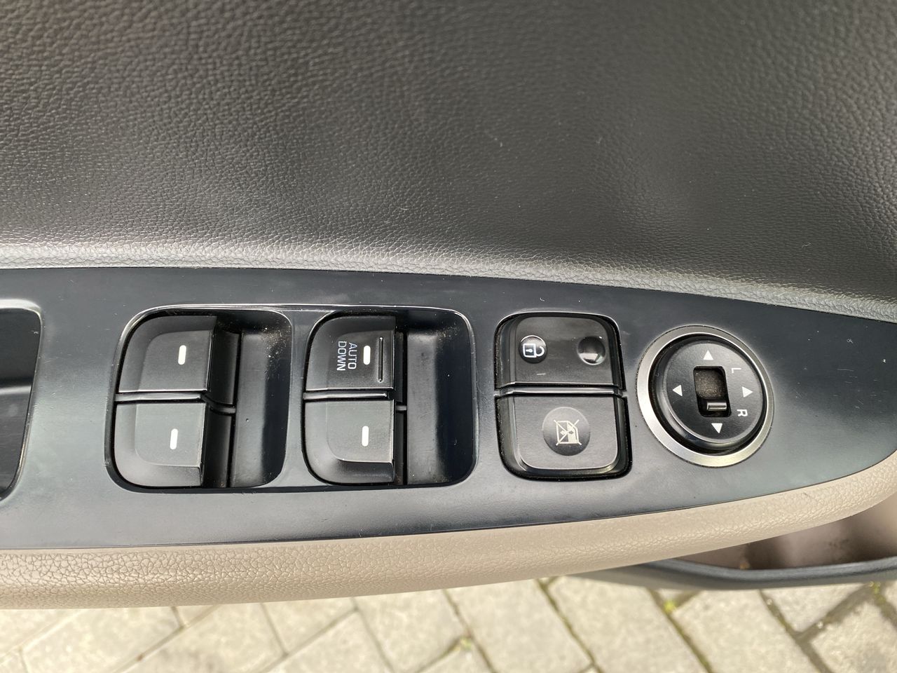 HYUNDAI - 14