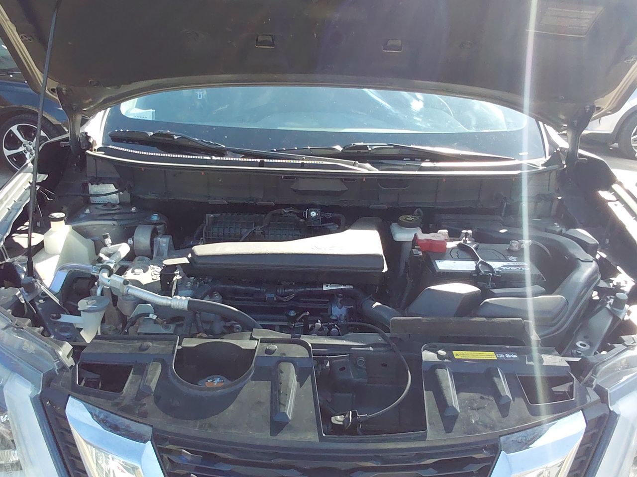 NISSAN - 18