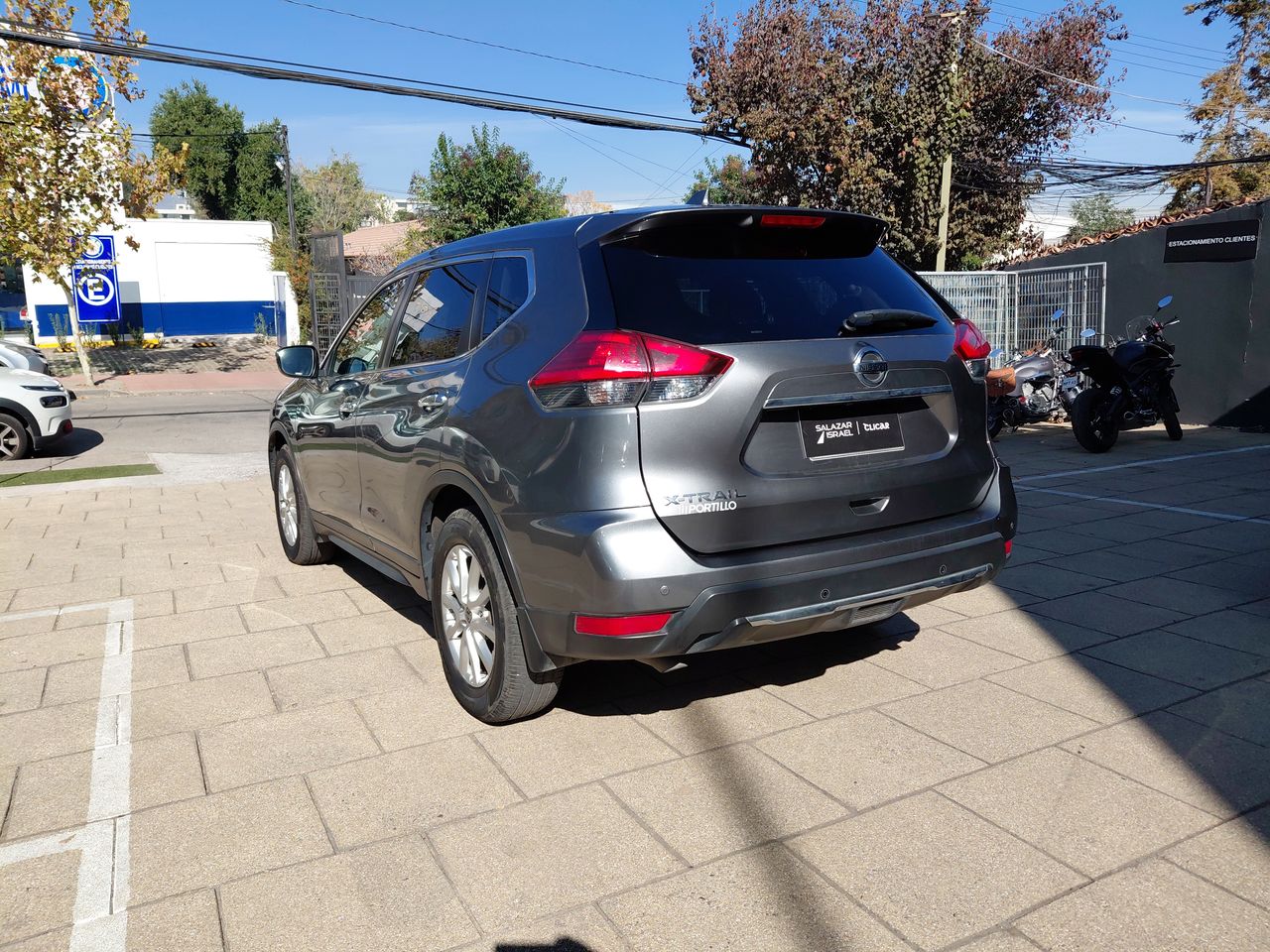 NISSAN - 5