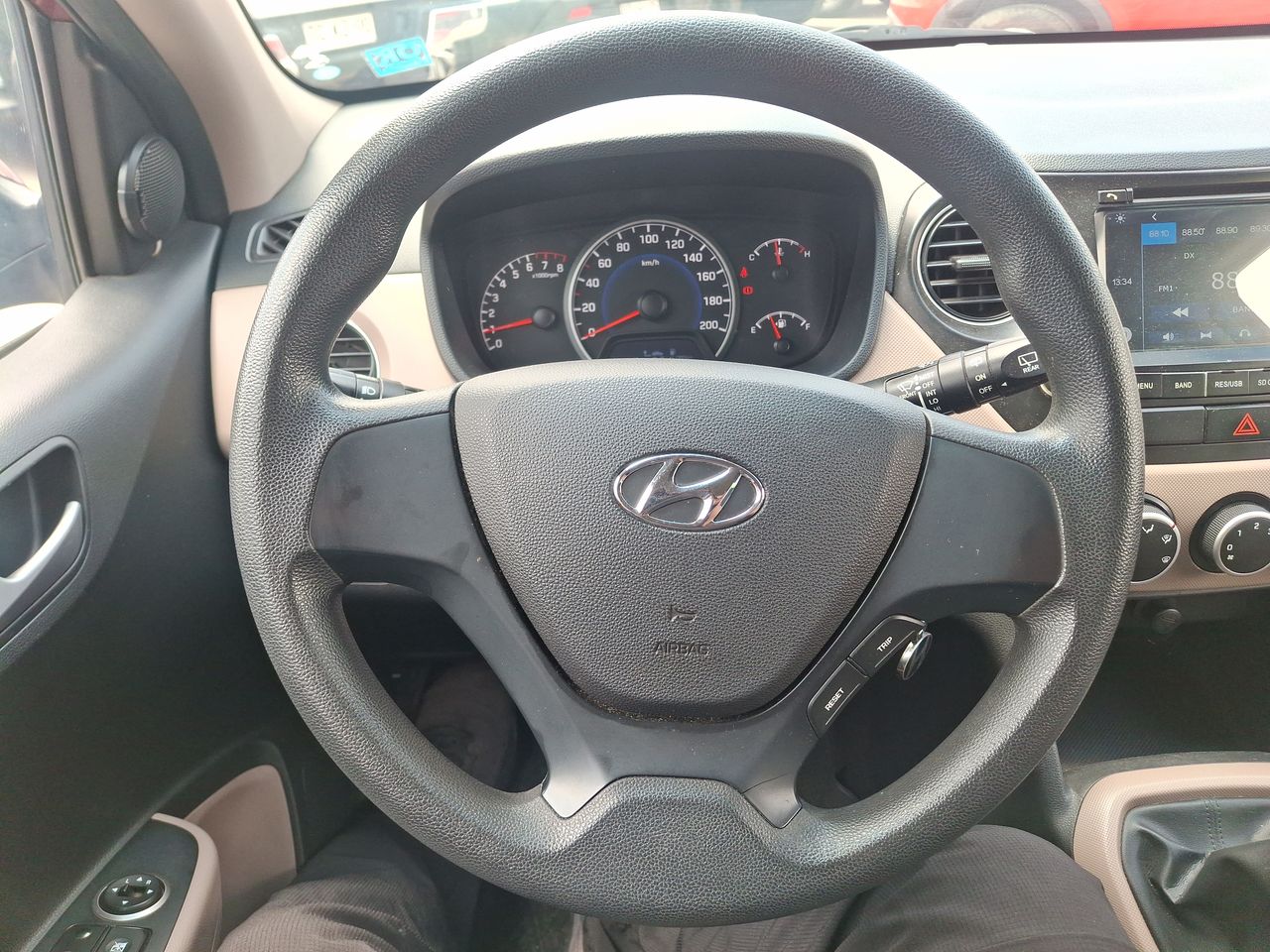 HYUNDAI - 23