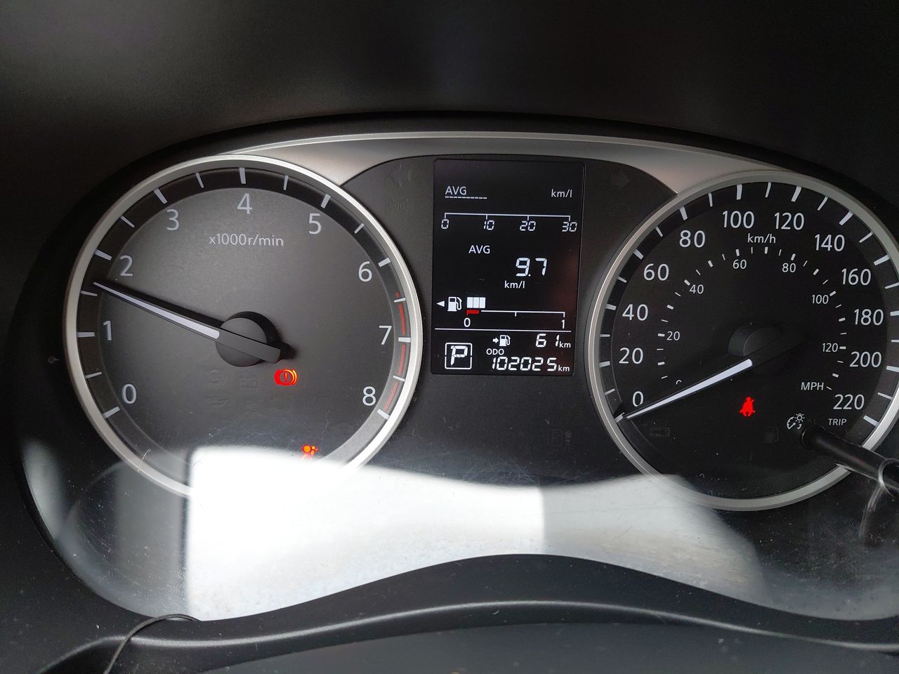 NISSAN - 24