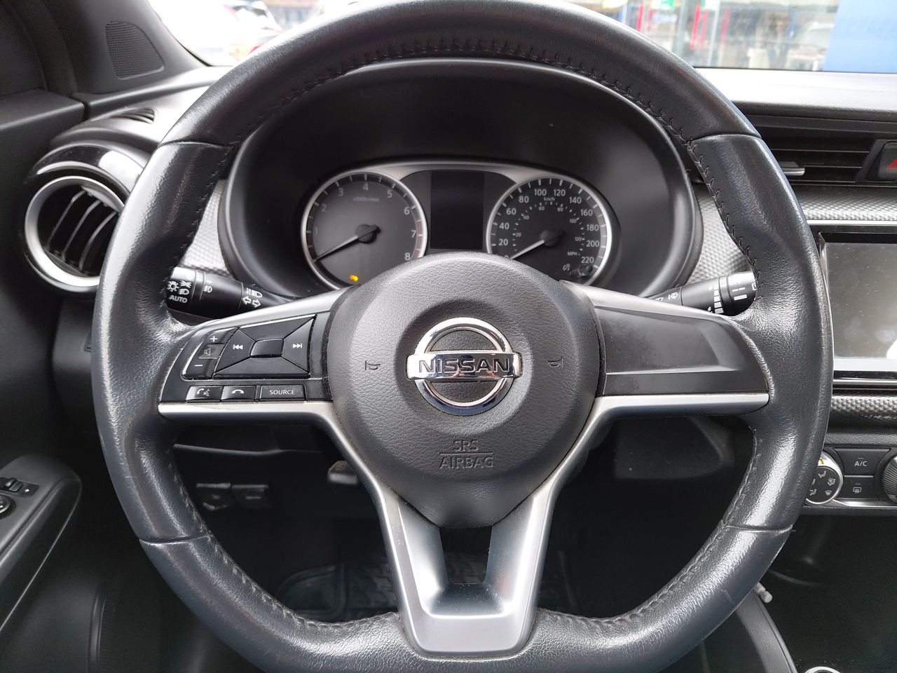 NISSAN - 22