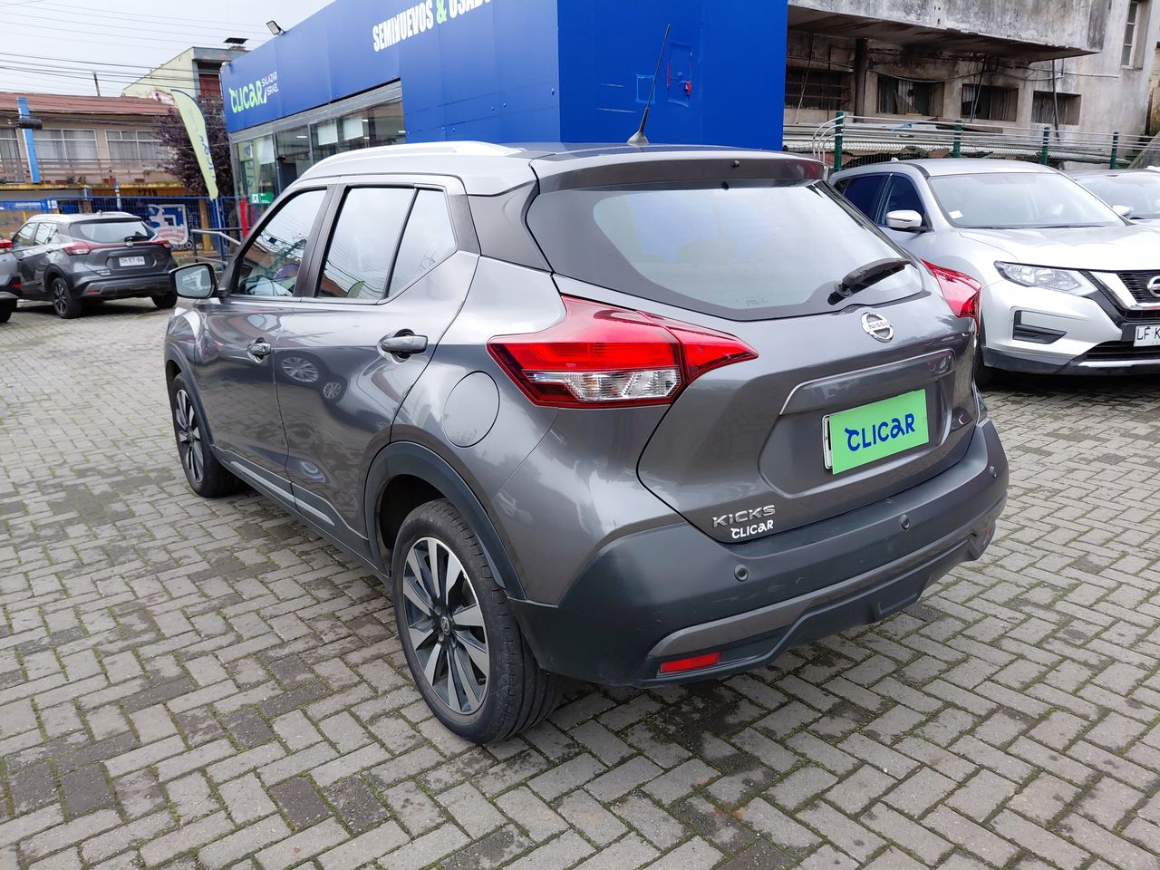 NISSAN - 5