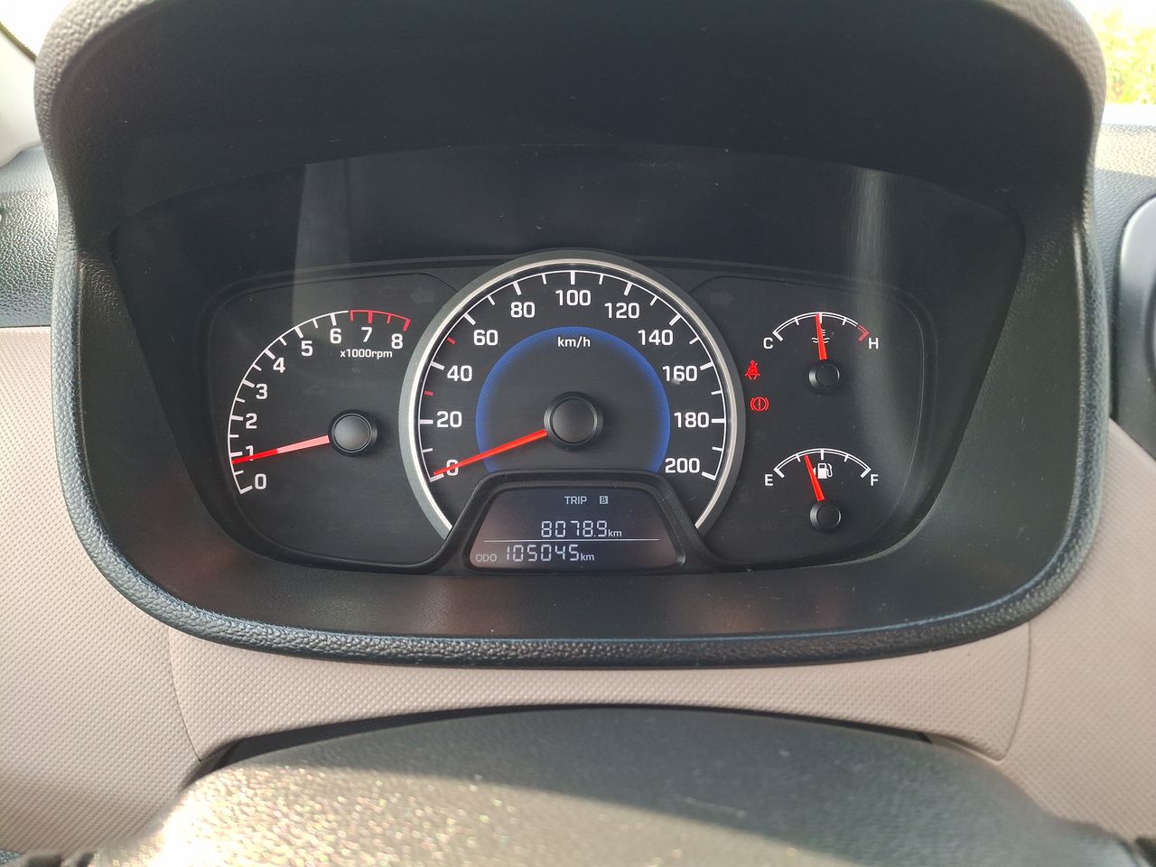 HYUNDAI - 16