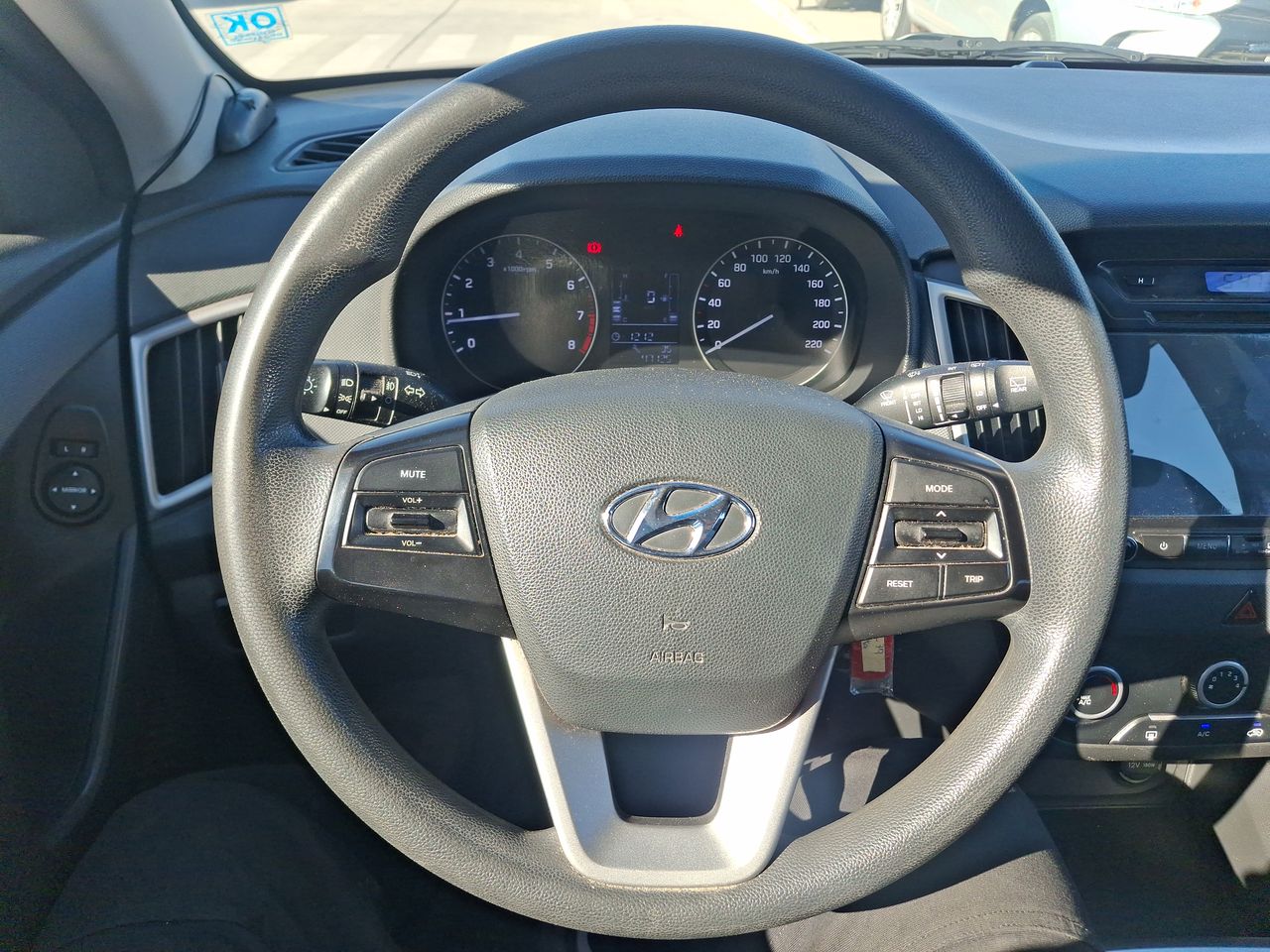 HYUNDAI - 23