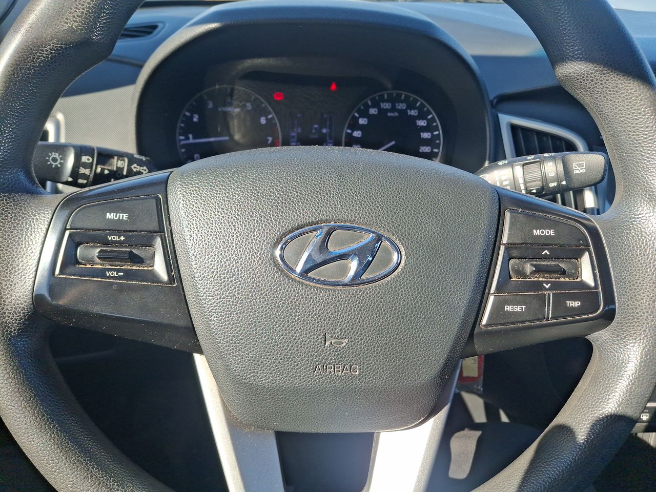 HYUNDAI - 24
