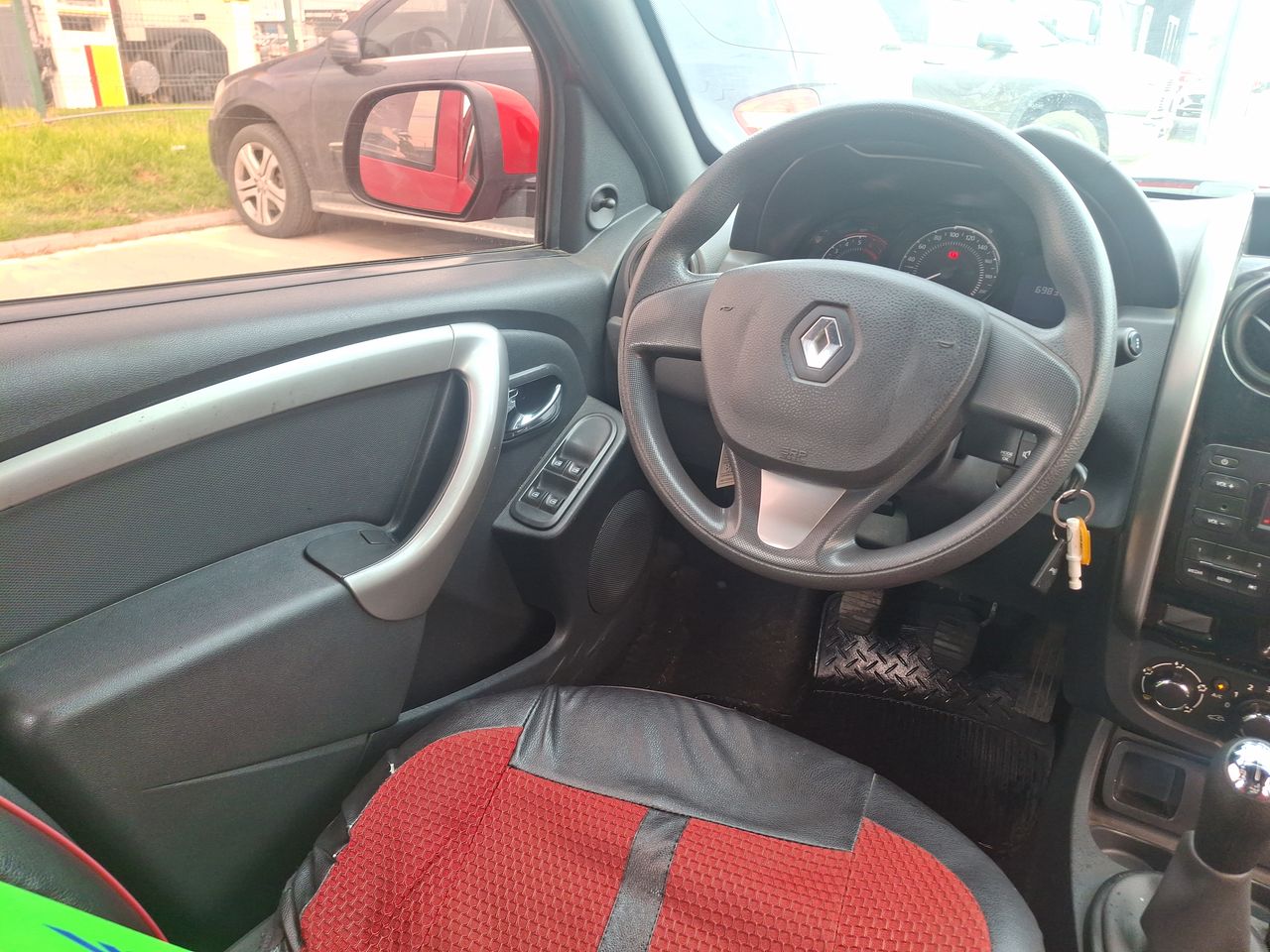 RENAULT - 16